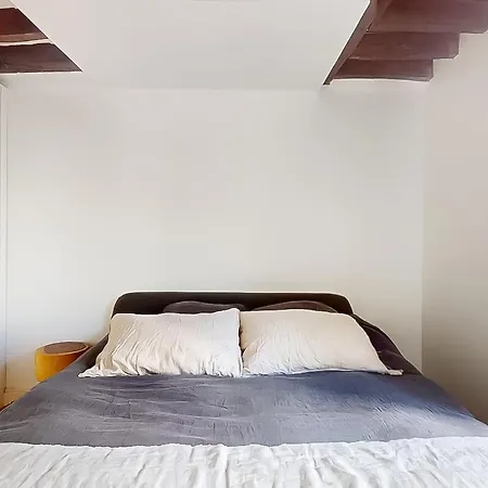 Cosy - Eiffel Tower Paris