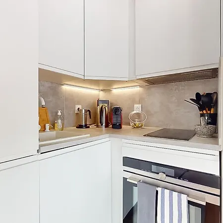 Cosy - Eiffel Tower Apartment Paris