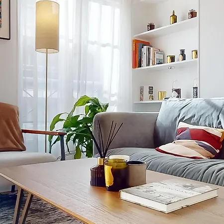 Cosy - Eiffel Tower Apartment