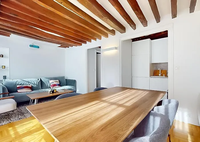 Cosy - Eiffel Tower Paris