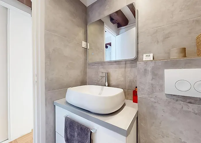 Cosy - Eiffel Tower Париж